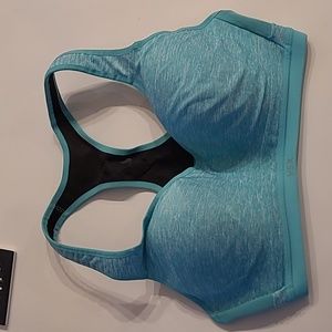 Victoria's Secret turquoise sports bra size 34D